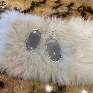 Kendra Scott Elle earrings in silver / silver tone